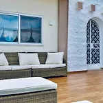 Modern Luxury In St. Julians Villa Saint Julian's