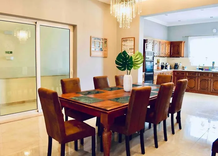 Modern Luxury In St. Julians San Julián